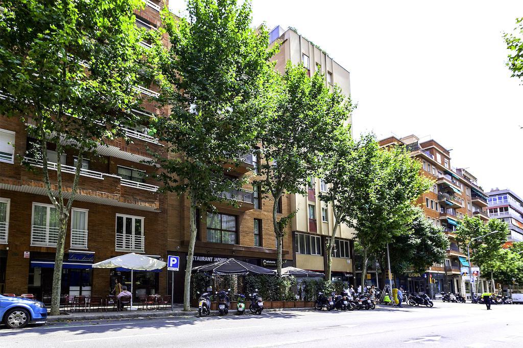 Short Stay Group Camp Nou Serviced Apartments Barcelona Bagian luar foto