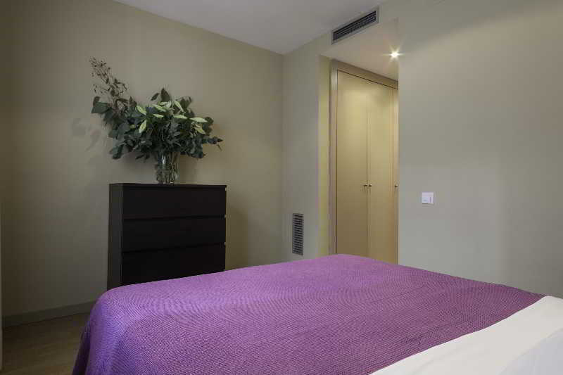 Short Stay Group Camp Nou Serviced Apartments Barcelona Bagian luar foto