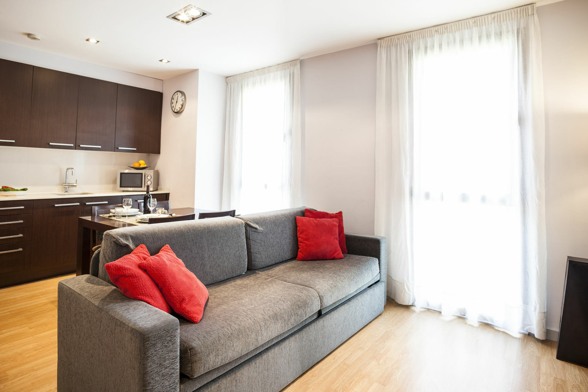 Short Stay Group Camp Nou Serviced Apartments Barcelona Bagian luar foto